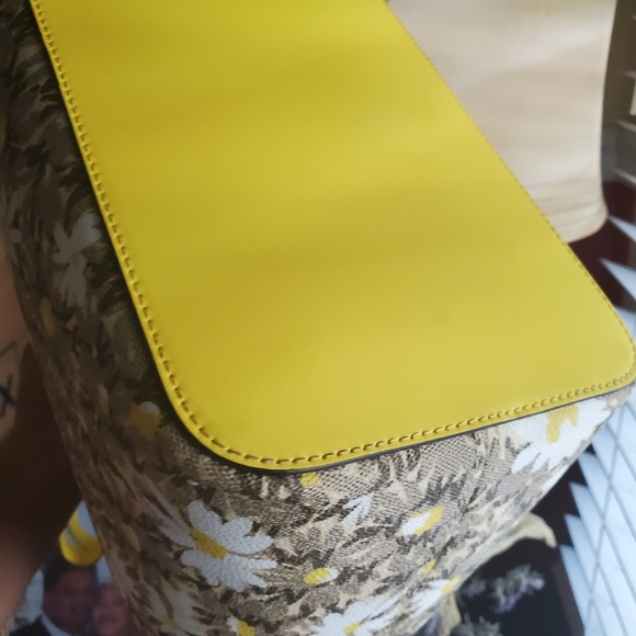 Michael Kors TOTE GM - Picture 5 of 8